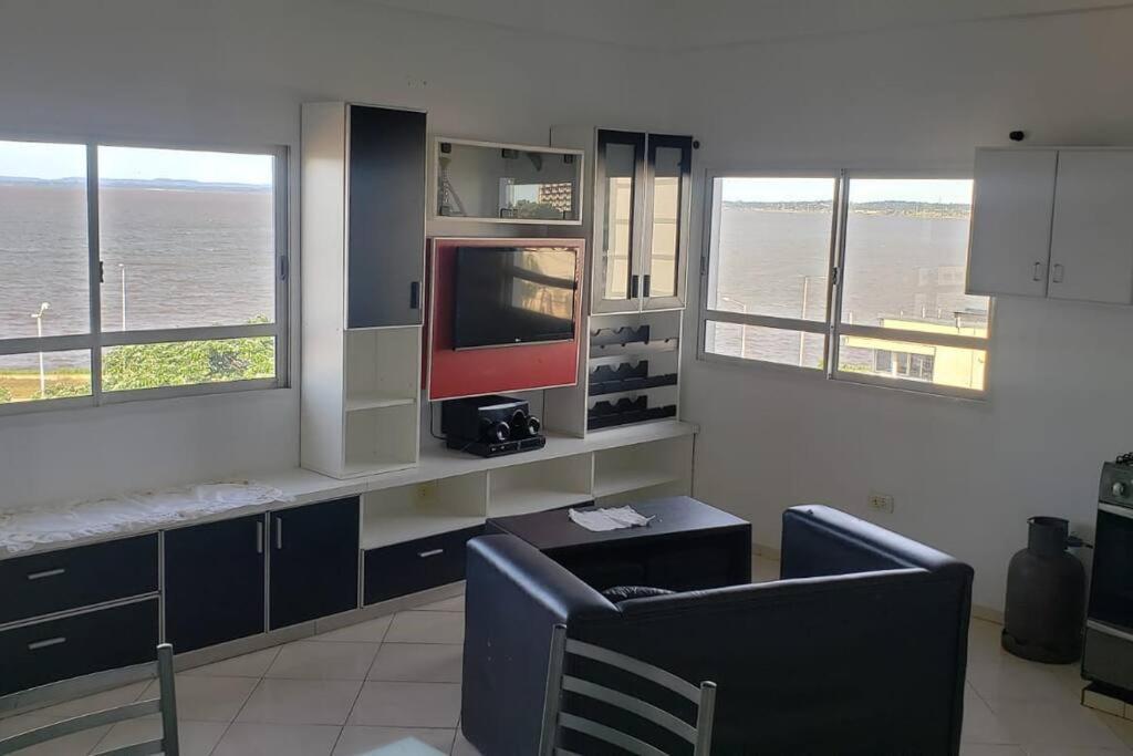Hermoso Departamento Con Vista Al Rio Y Parrilla Apartment Posadas Luaran gambar